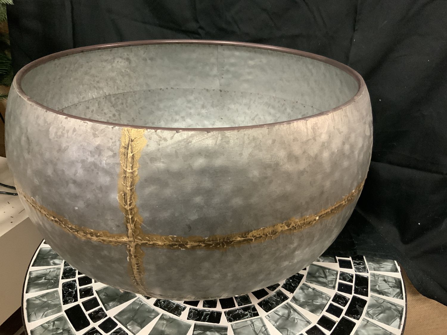 Planter, Galvanized Round Gold