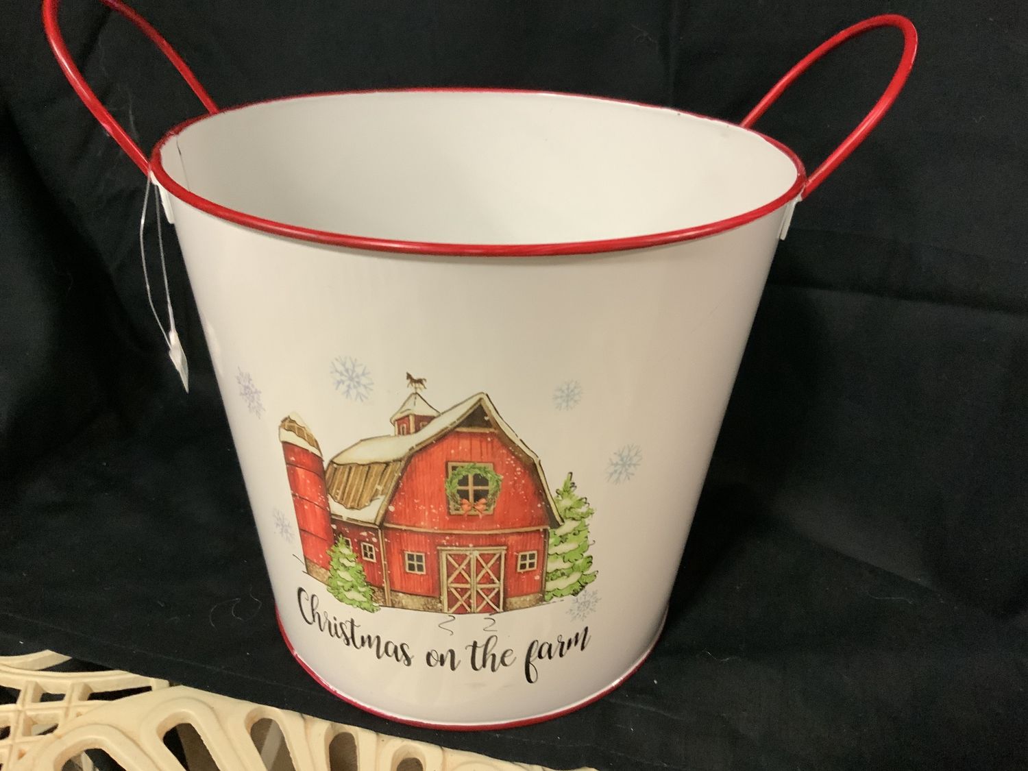 Bucket, Xmas Farmhouse Wht w/rd trm