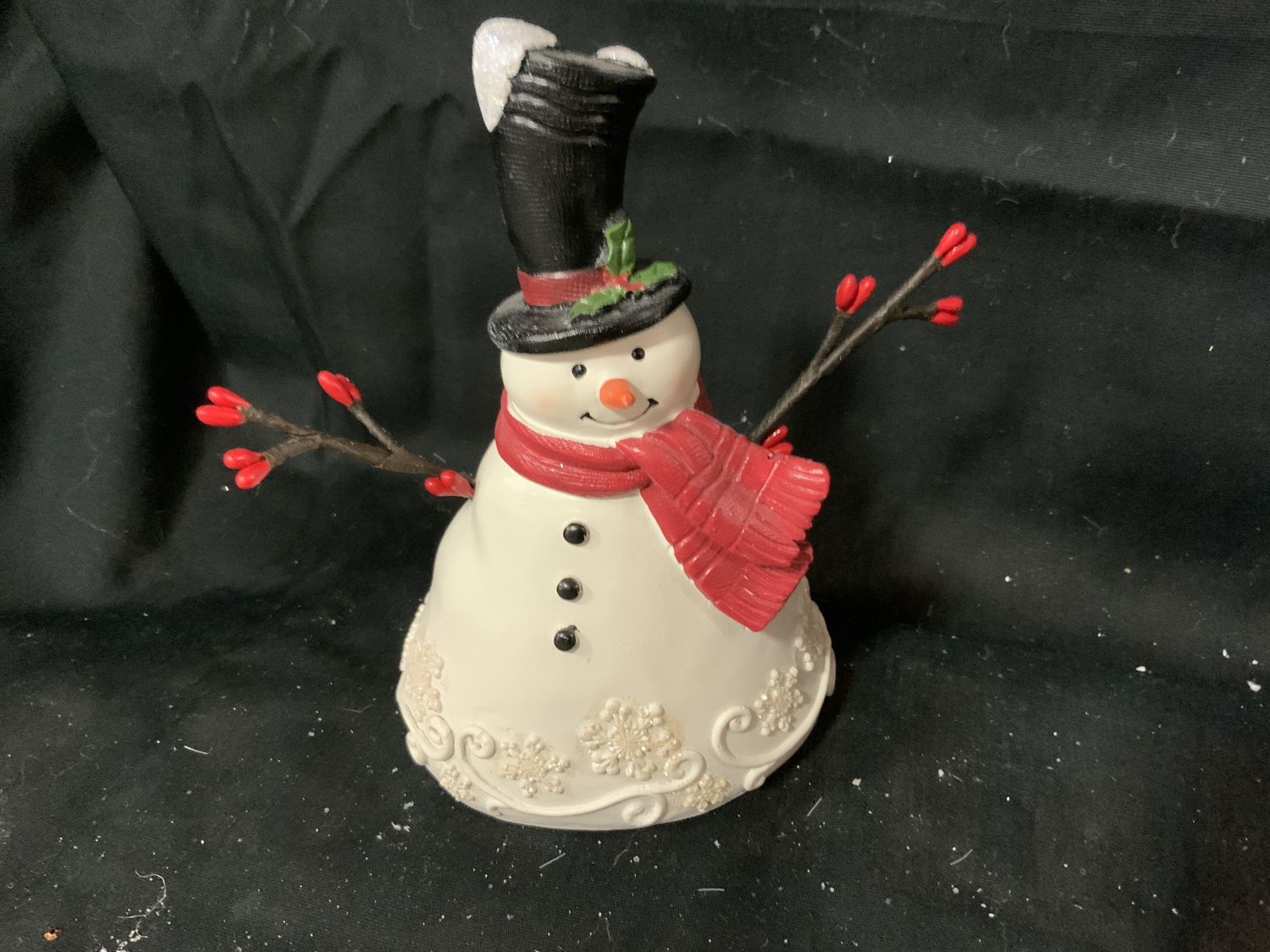 Snowman, Melting red scarf