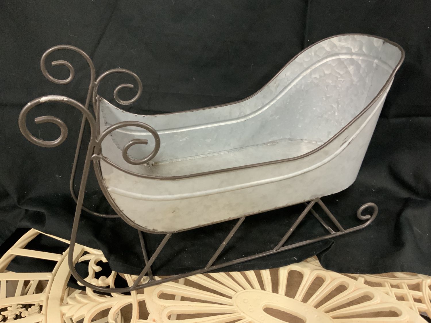 Sleigh, Silver Metal