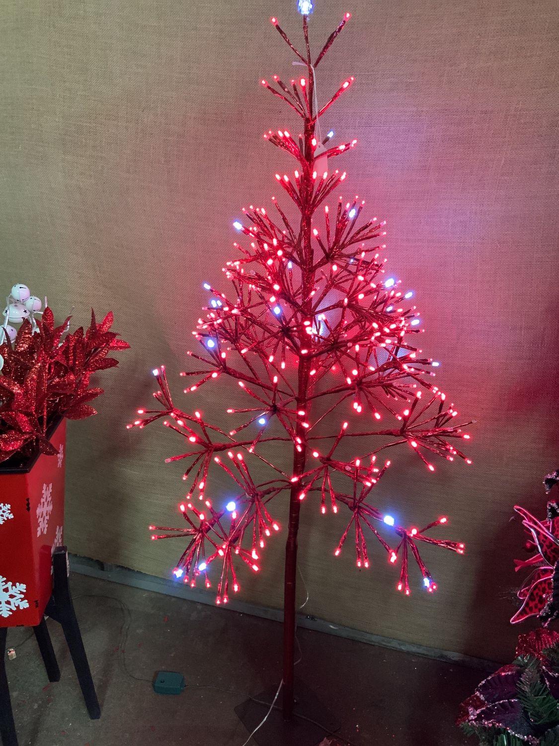 LED Tree, Red/White 53" twinkle