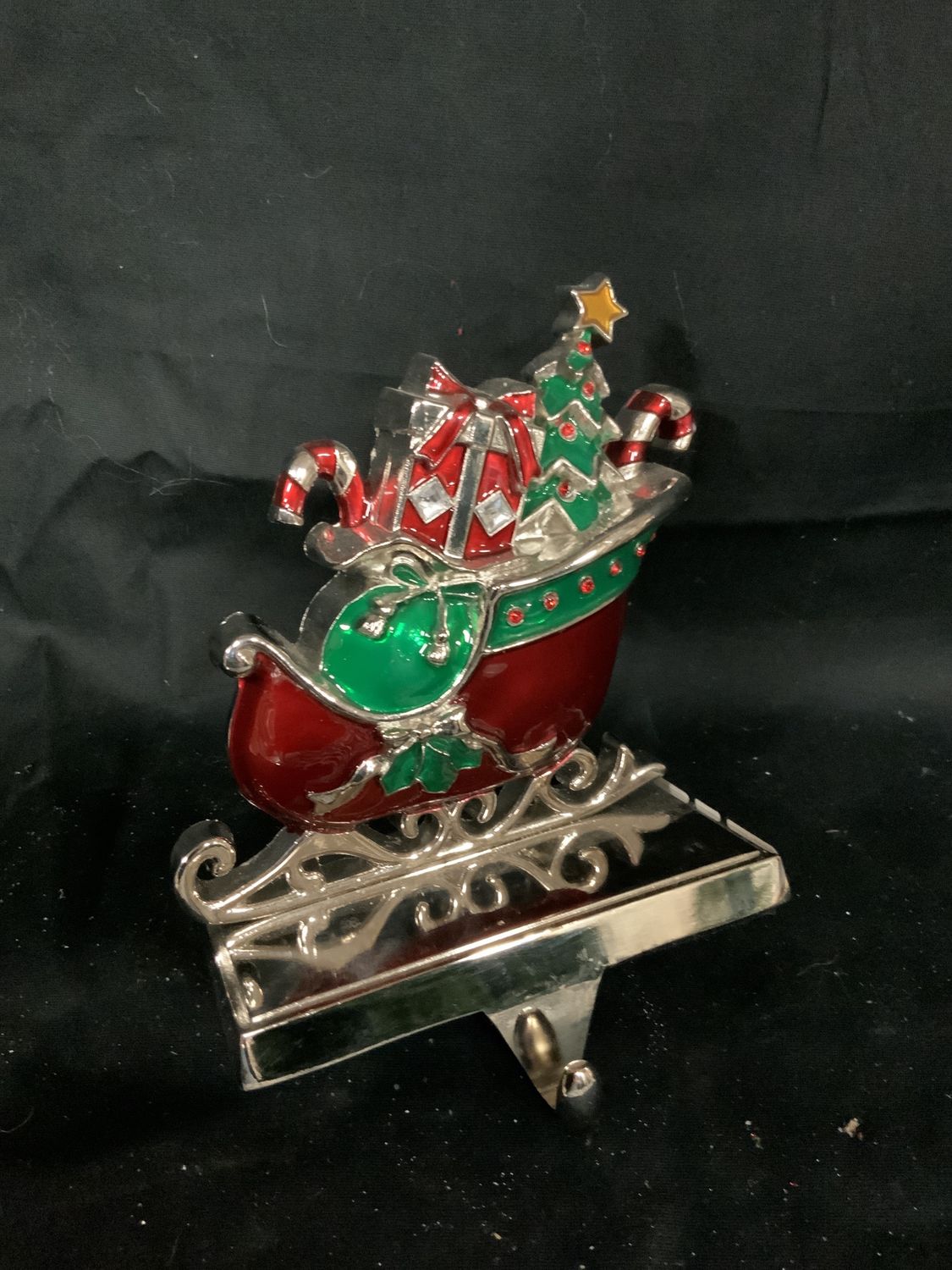 STOCKINGHOLDER, METAL SLEIGH 7.3",SILVER