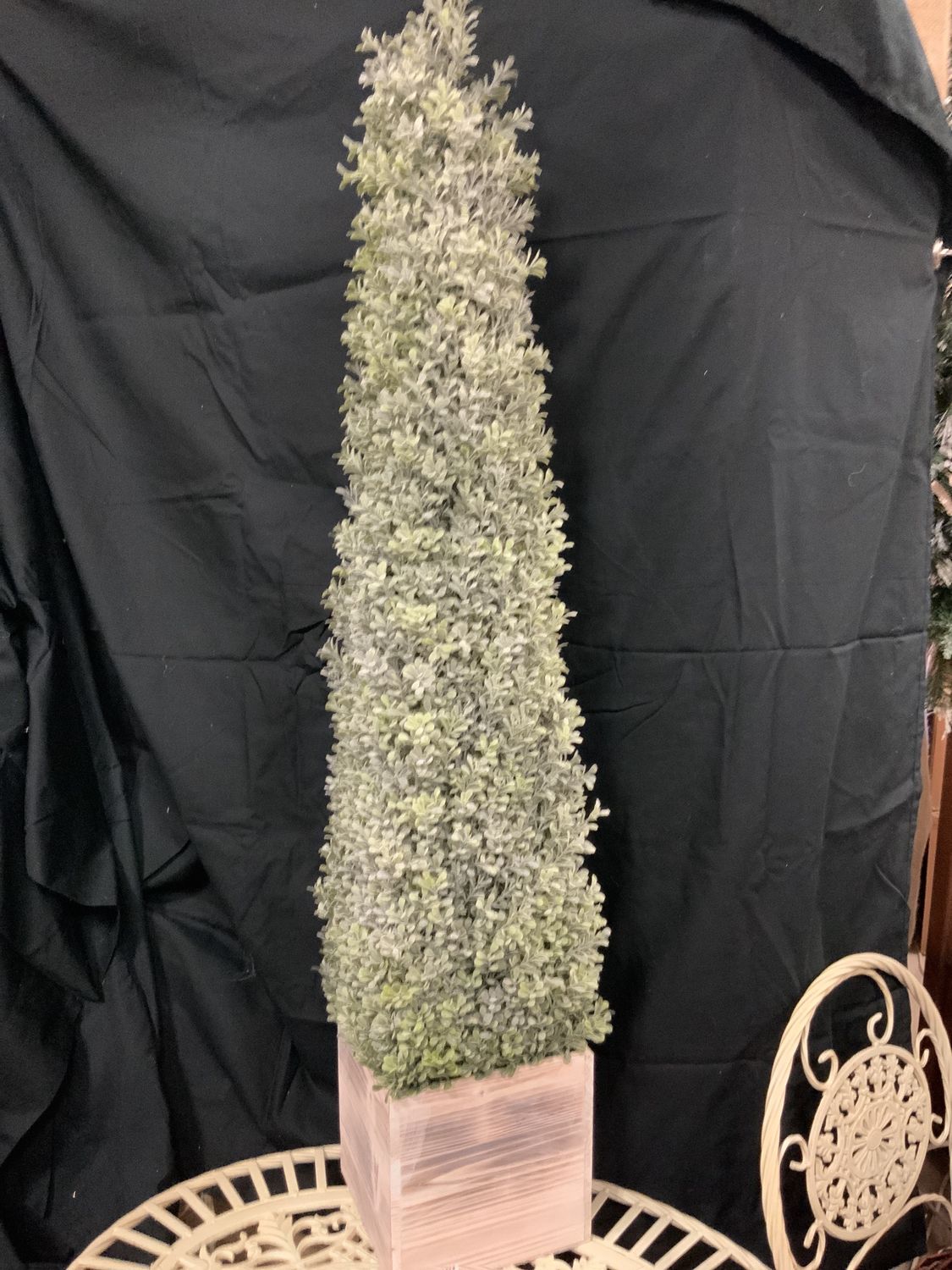 Tree, Boxwood Cone Flocked 48" wood pot
