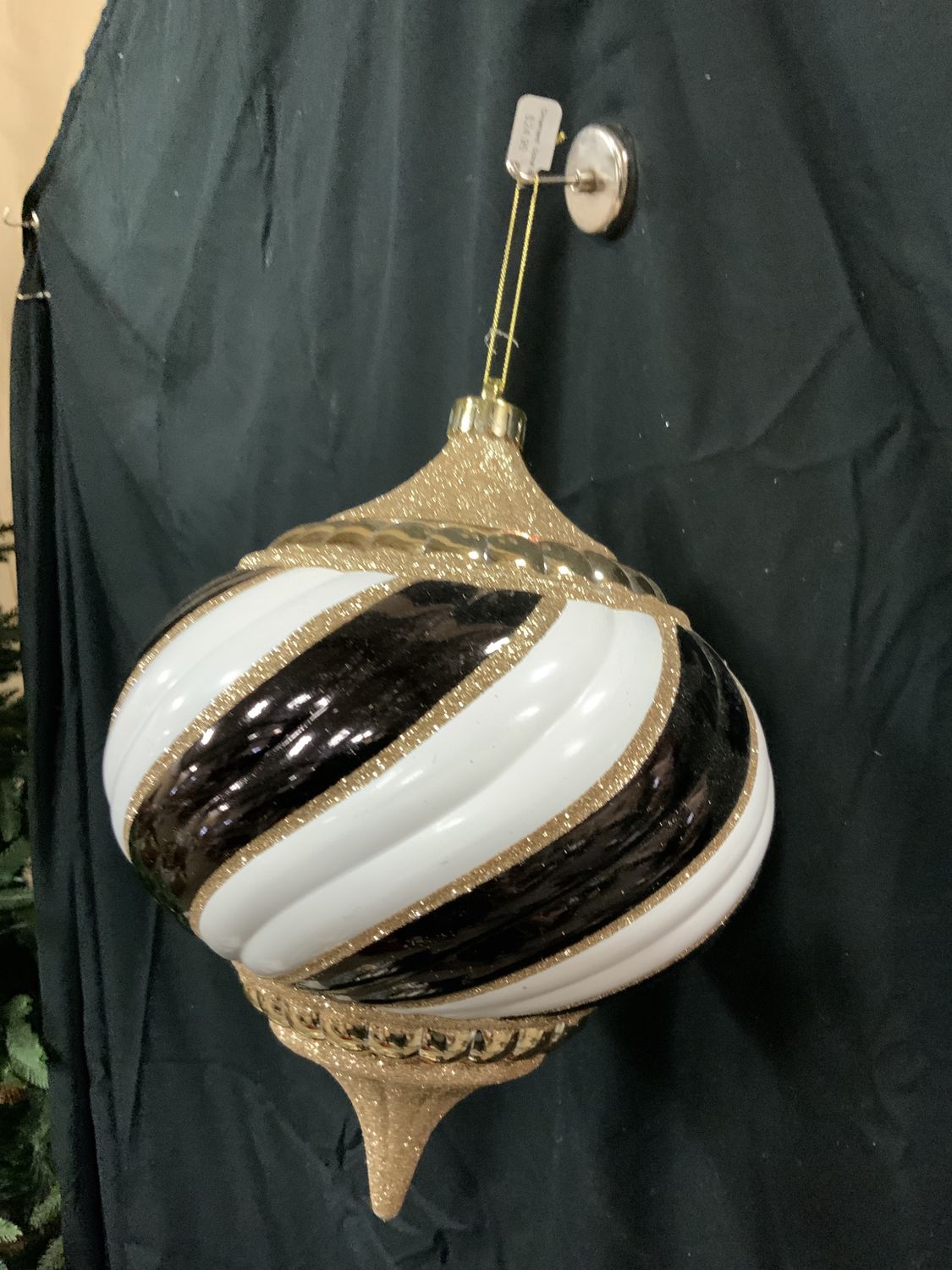 Ornament, Spiral Black
