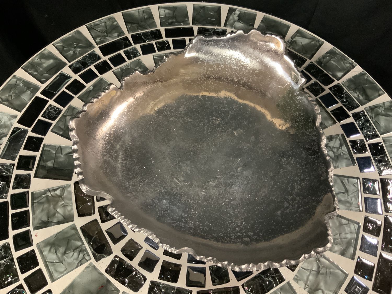 Bowl, 3 Corner Torn Slvr Textur