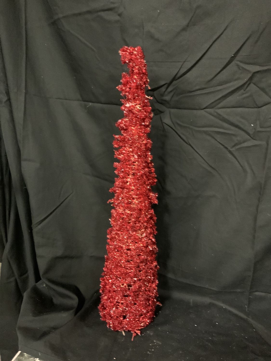 Cone Tree, Beaded Cluster 24" red