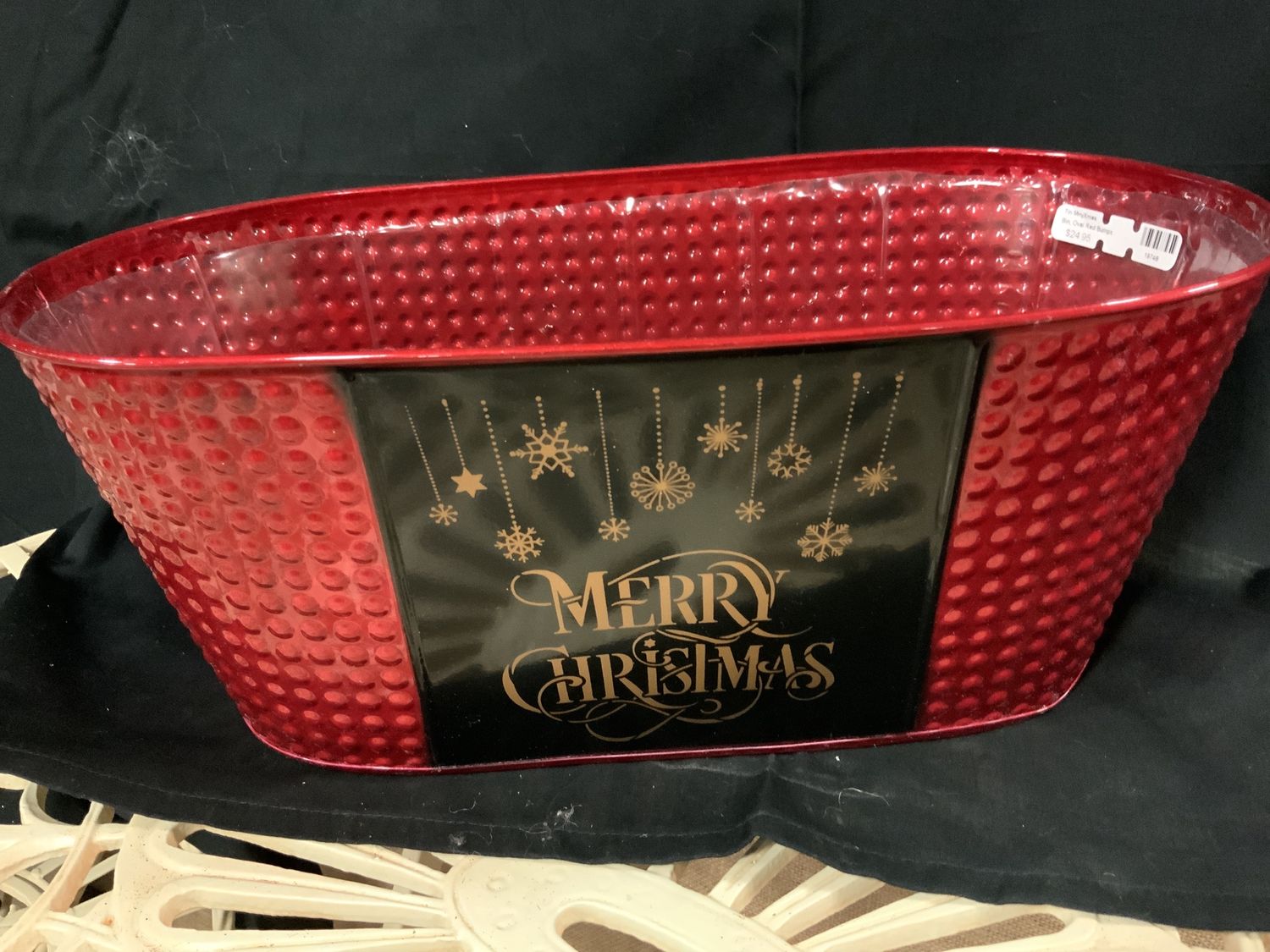 Bin, Oval Red Bumps Tin Merry Xmas