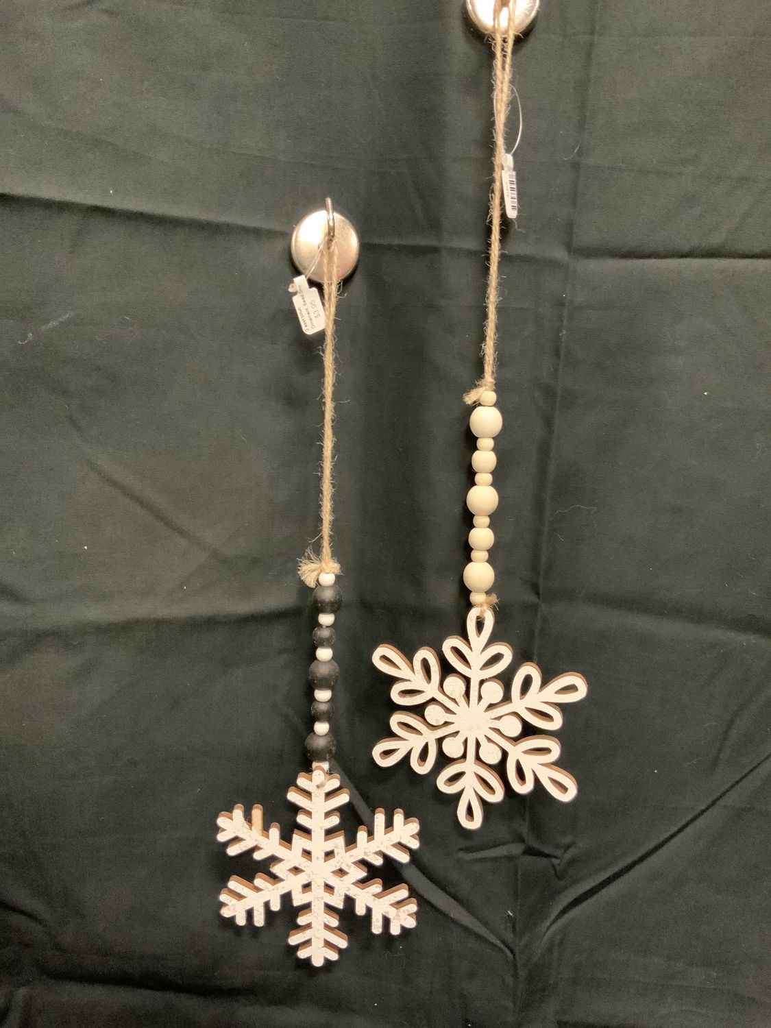 Ornament, Bead Snowflake 2 asst bl/wh