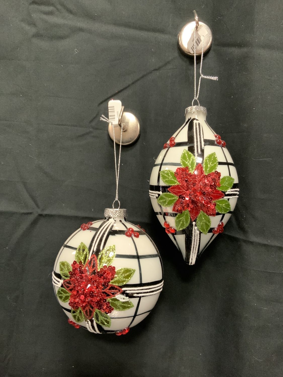 Ornament, Poinsettia Plaid 2 asst 4-6"