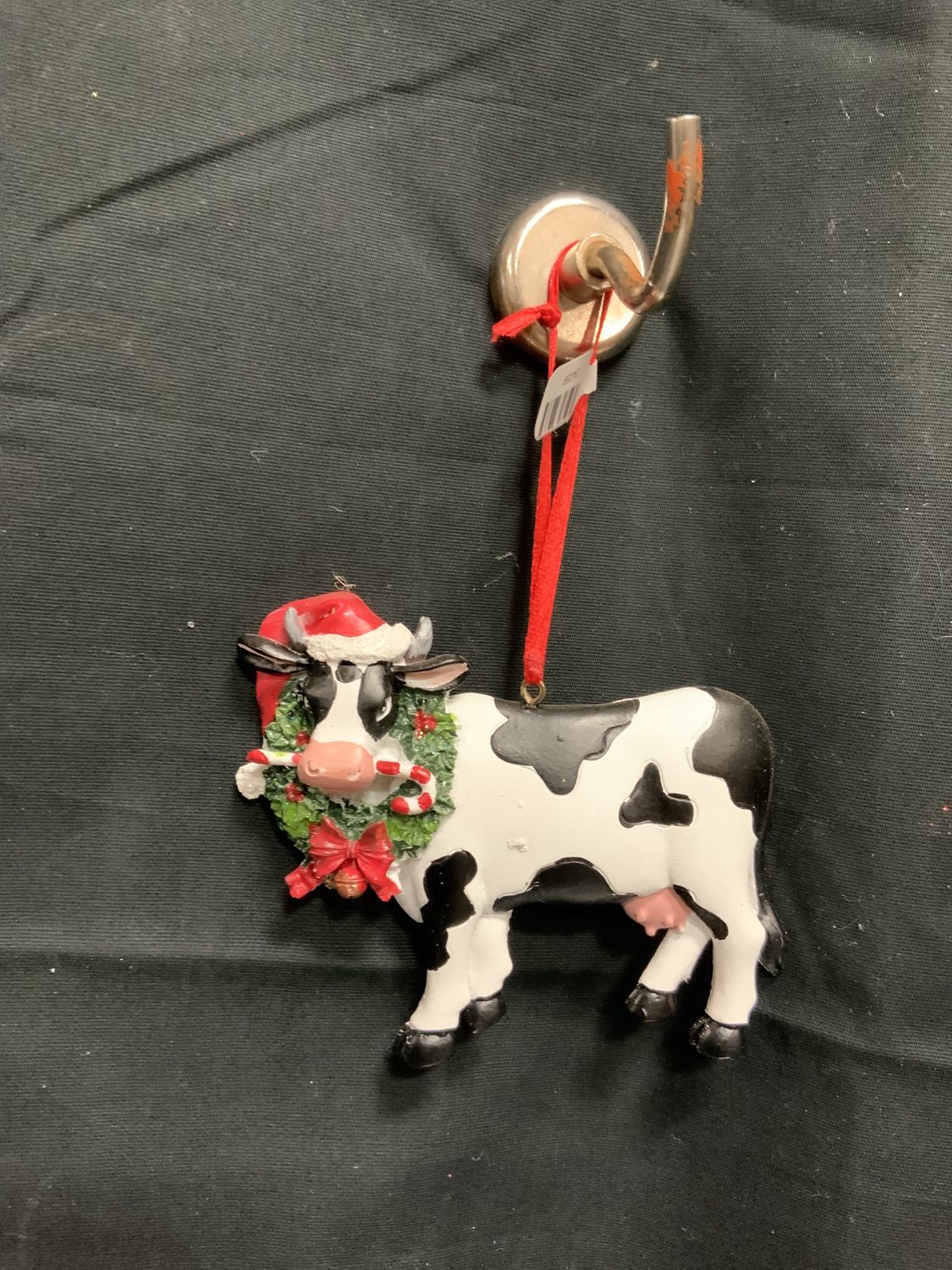 Ornament, Cow w/Wreath 4" resin