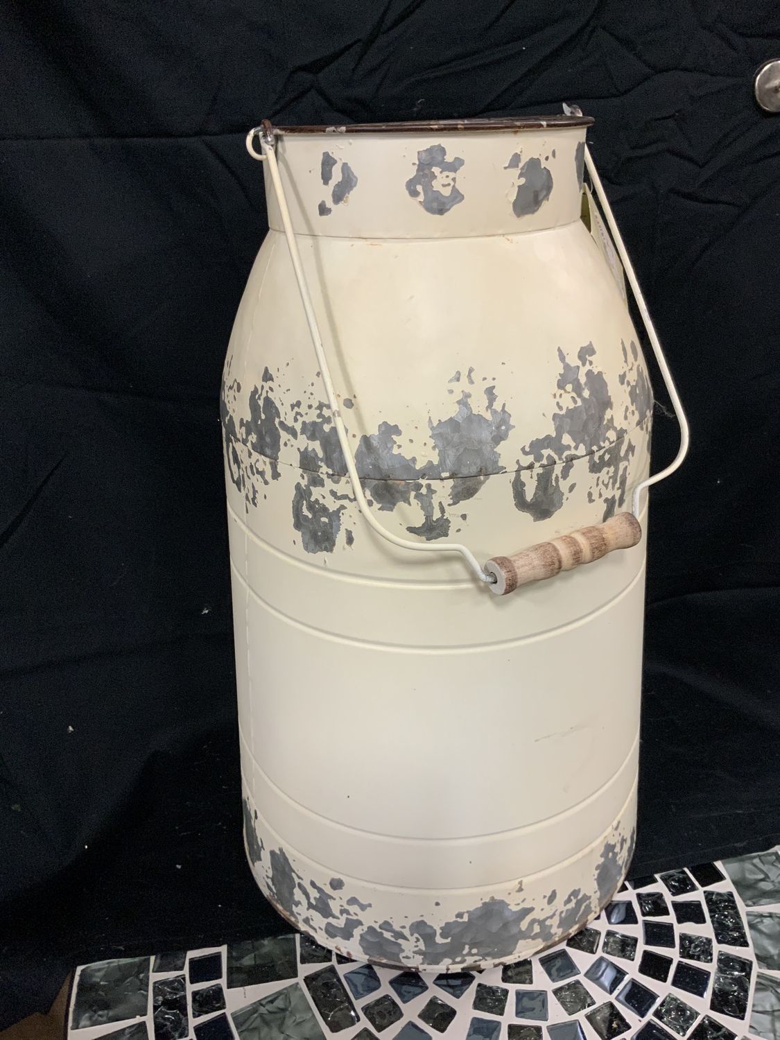 Milk Can, Handle large
