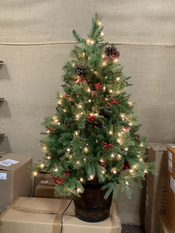 TREE, POTTED OURAY PINE 4.5&#39;32&quot;GREEN