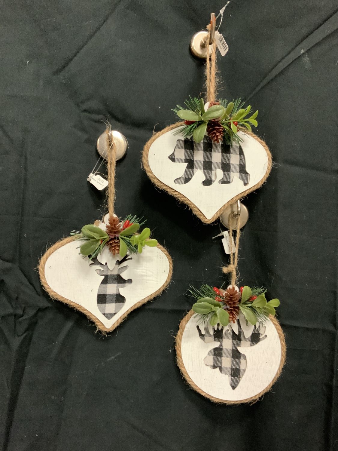 Ornament, Holiday w/Pin