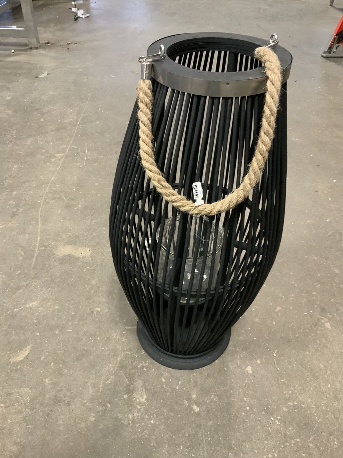 Lantern, Black Wicker 23" rope hnd