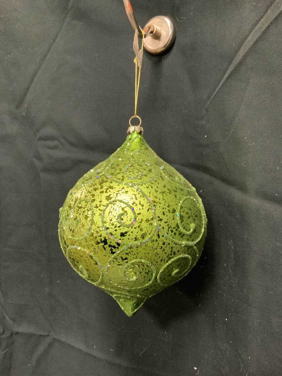 ornament, green 6" onion