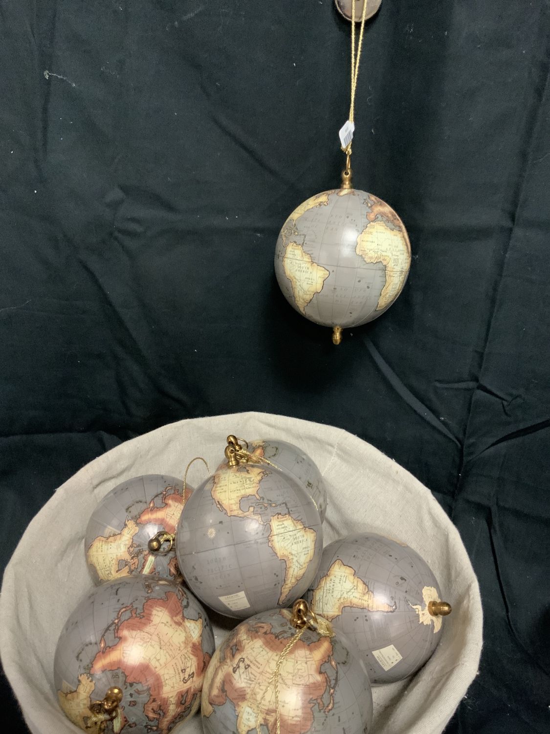 Ornament, Globe 4" Grey