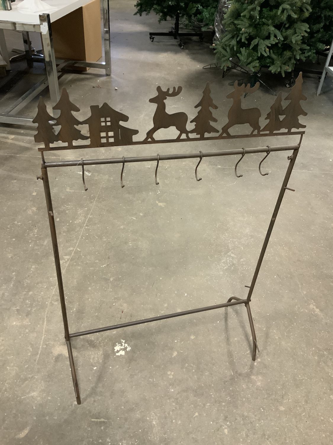 Stocking Holder, Standing Metal 2 asst