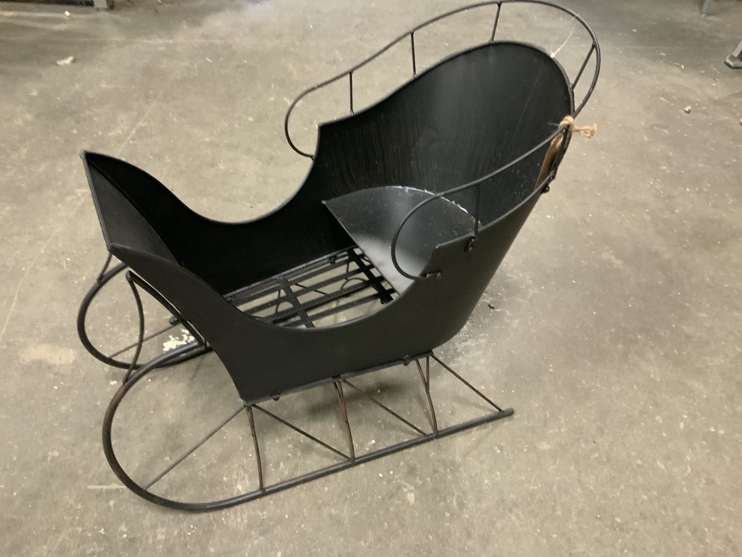 Sleigh, Metal Holiday 28"L