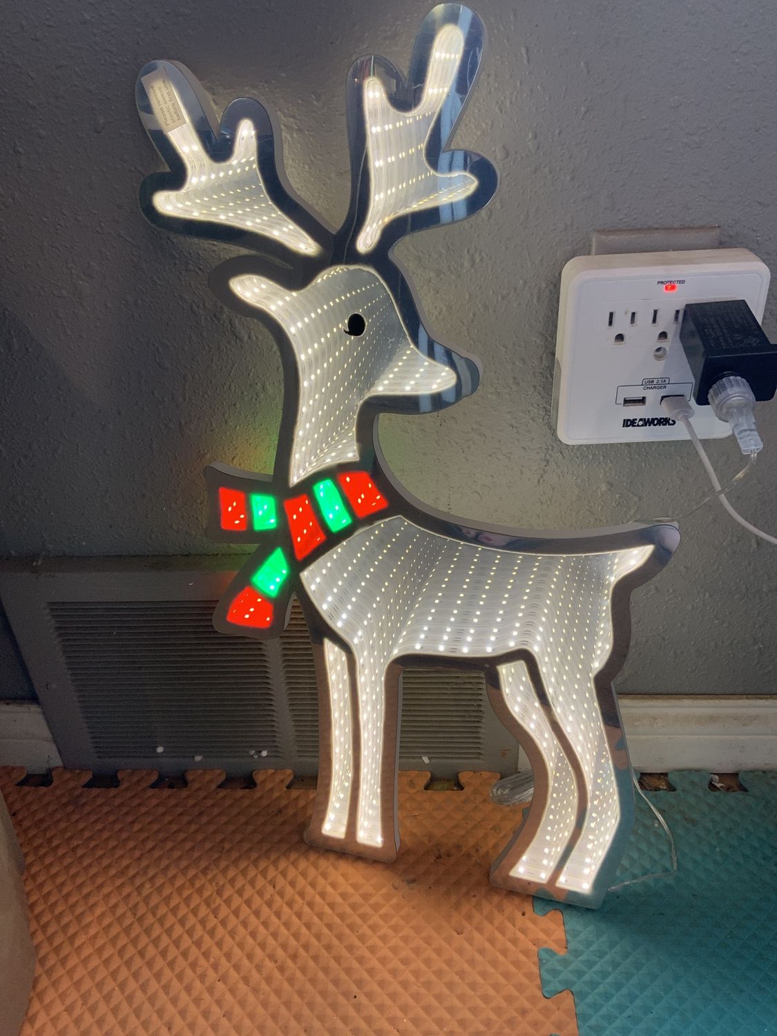Infinity, Deer w/Scarf 23.5" w/Cord
