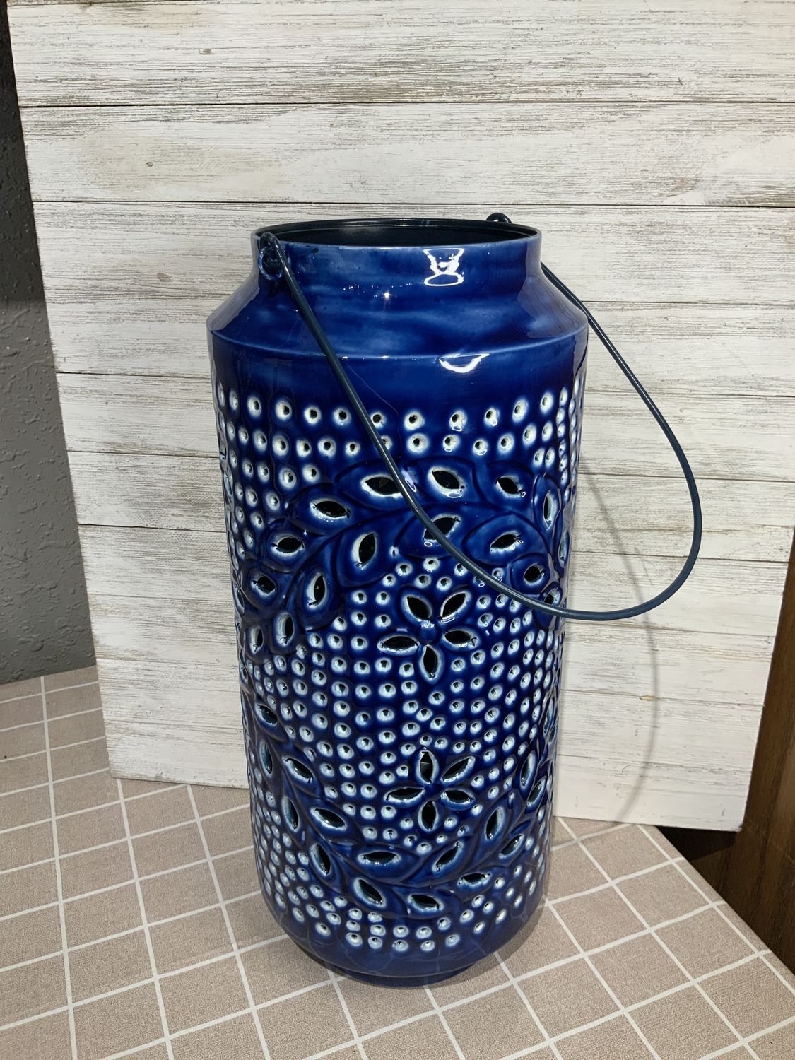 Lantern, LG Blue Cutout Iron 15.5"