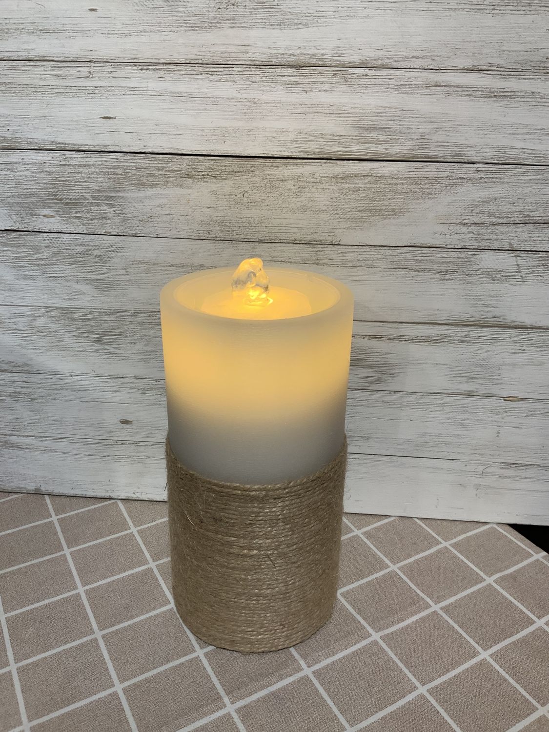 Water Candle, Jute/White 4"x8" w/Remote