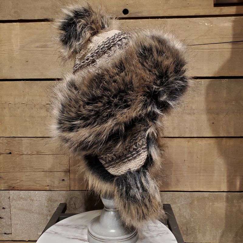 Faux Fur Hat, Bajka intricate Wv