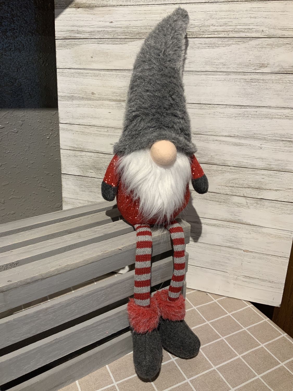 Gnome, Heartfelt Red/Grey 2 ast sitter