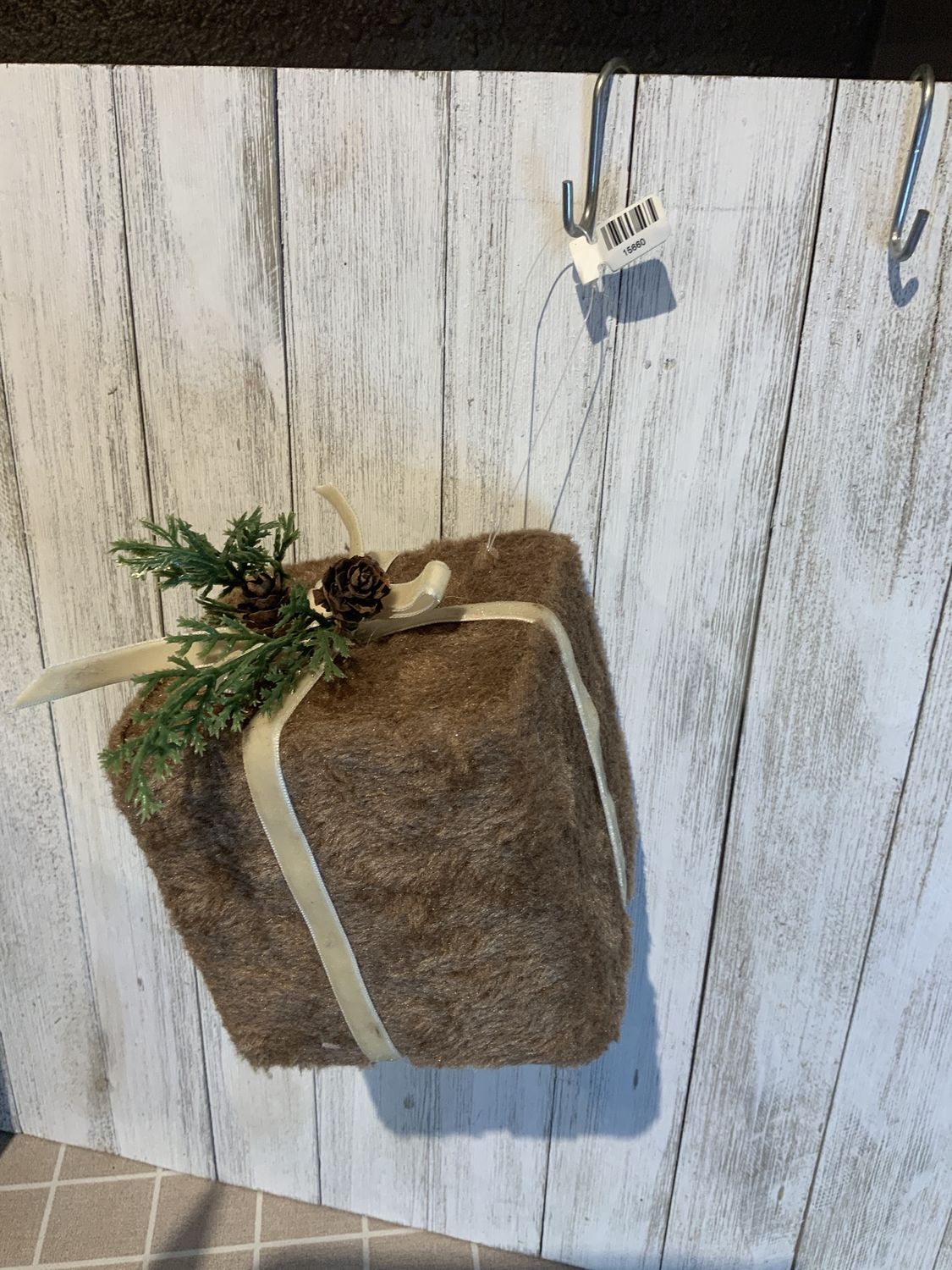 Ornament, Faux Fur Package 4"Brown