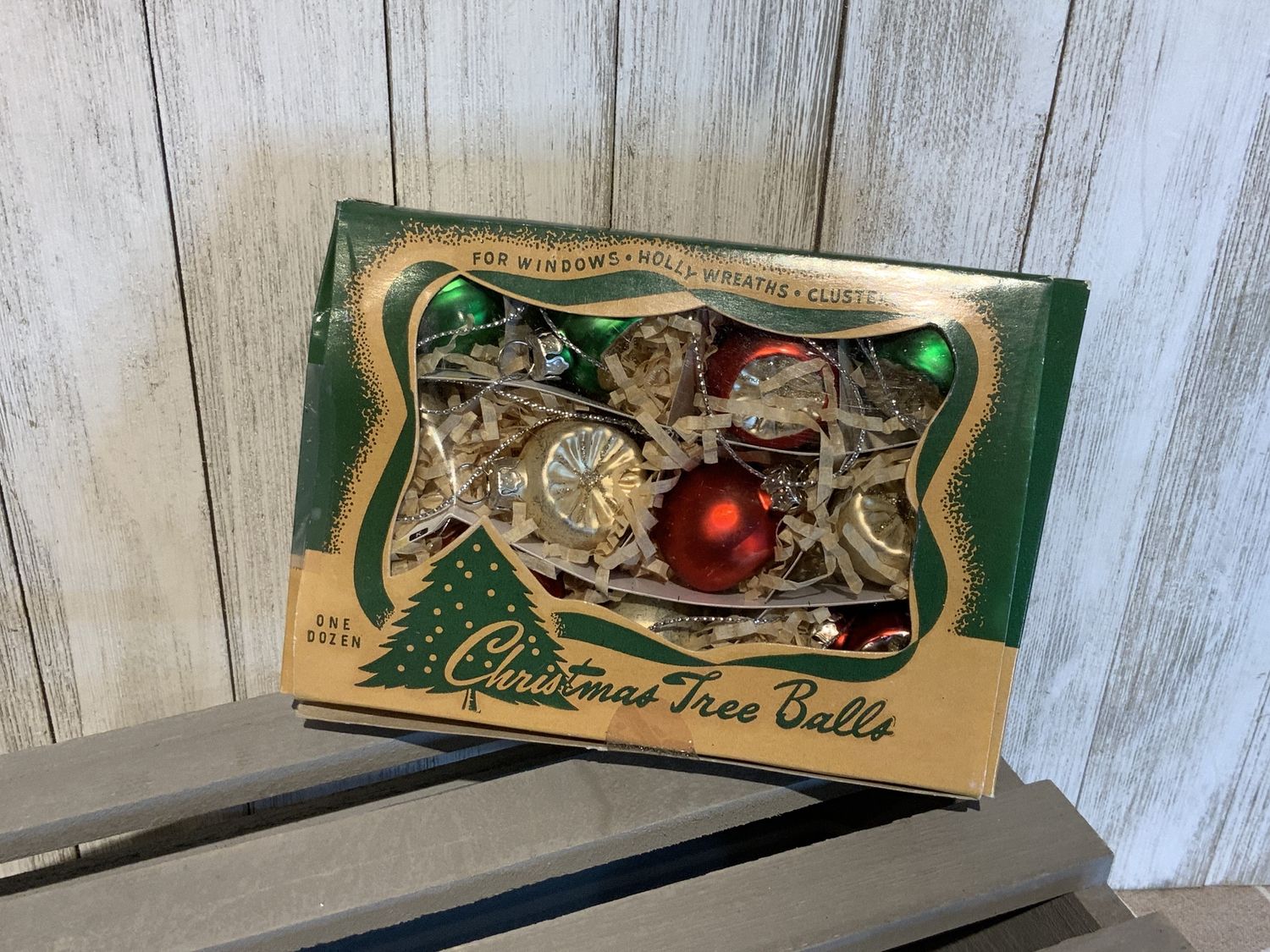 Ornaments, Balls 12 count