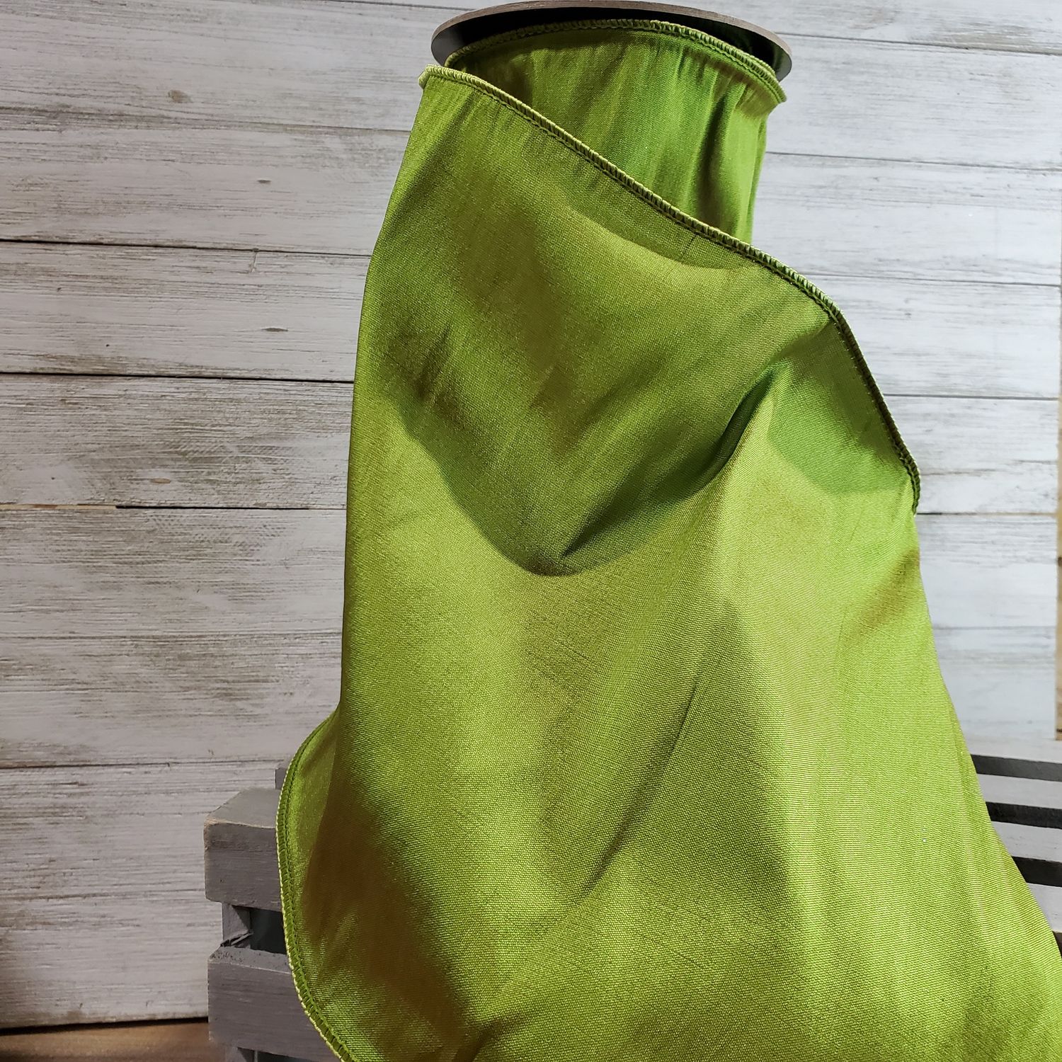 Ribbon, Chartreuse 8" Taffeta
