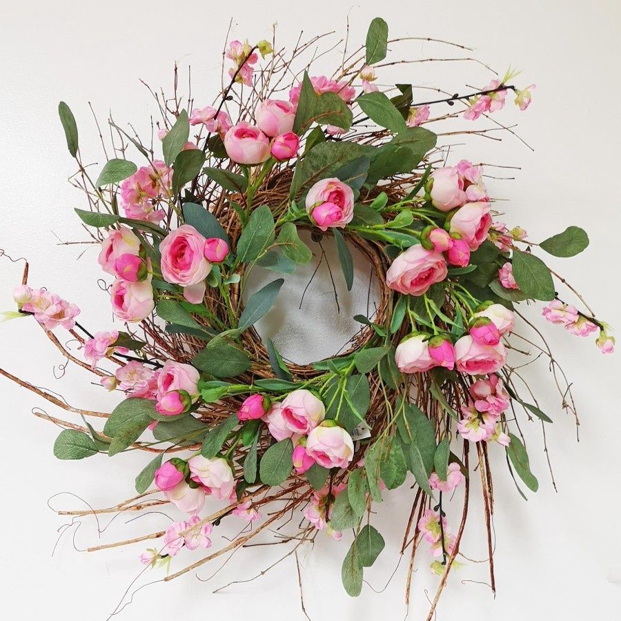 Wreath, Ranunculus 25" Pink