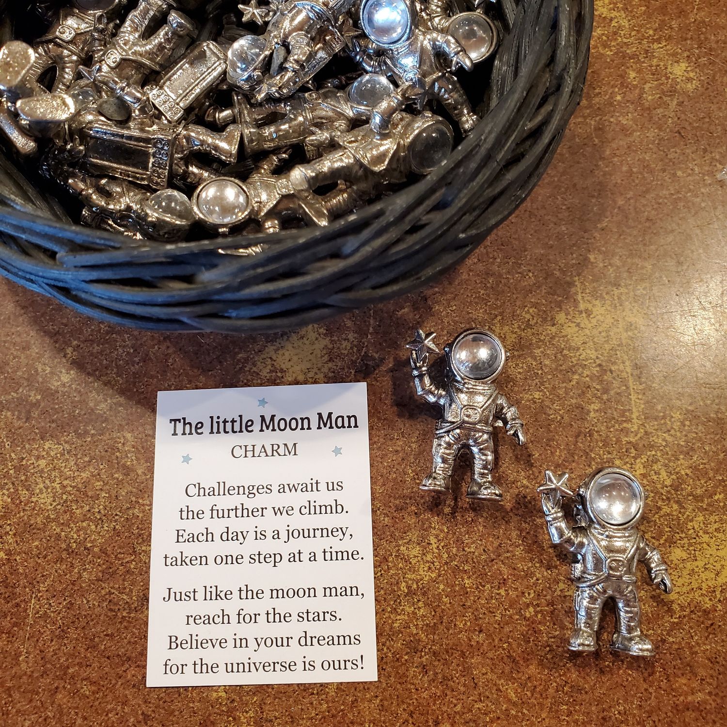 Pocket Charm, Moon Man