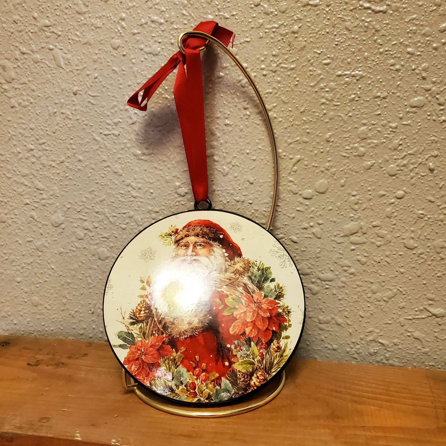 Ornament, Santa Disc 6" Metal