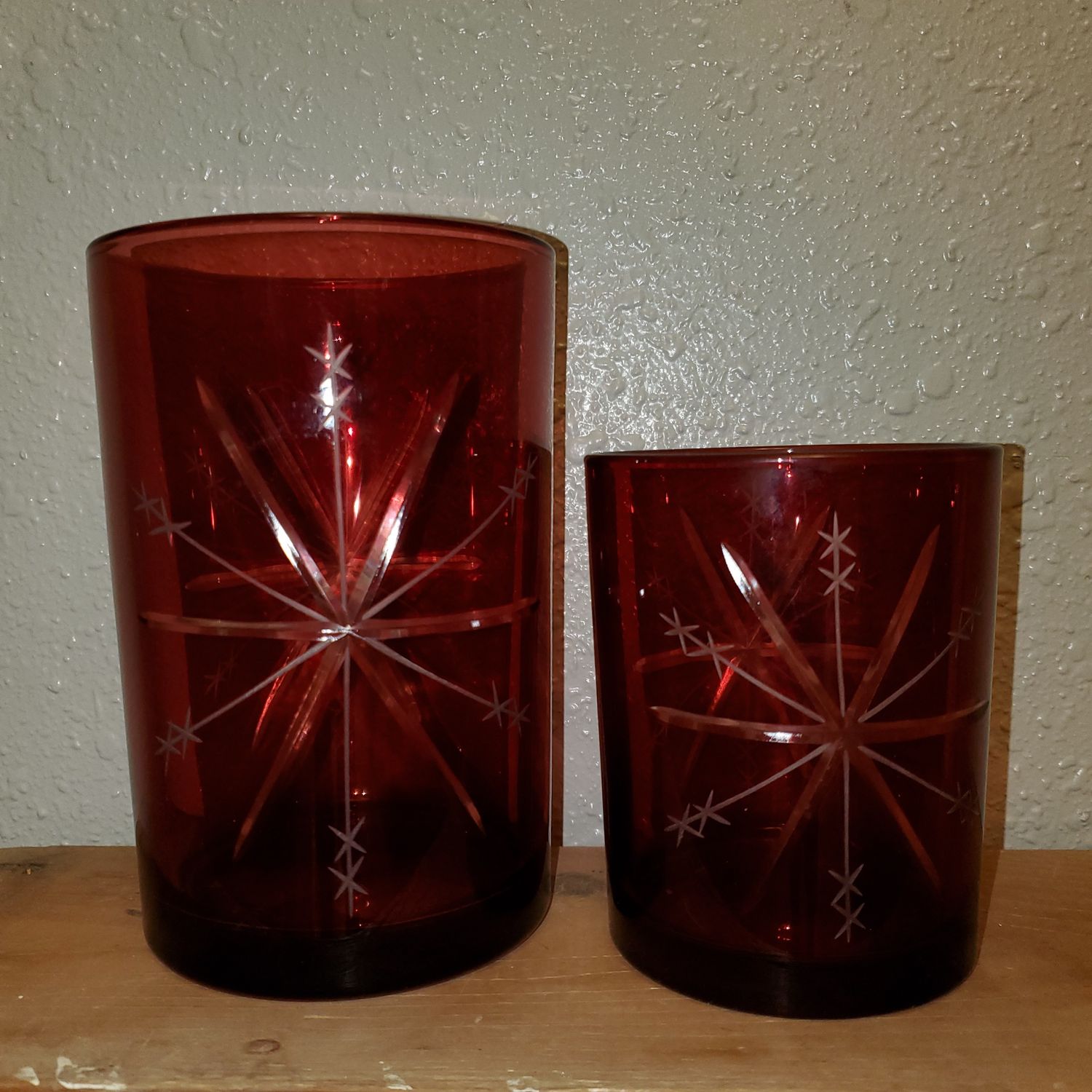 Candle Holder, Etched Red Snowflake Set/2