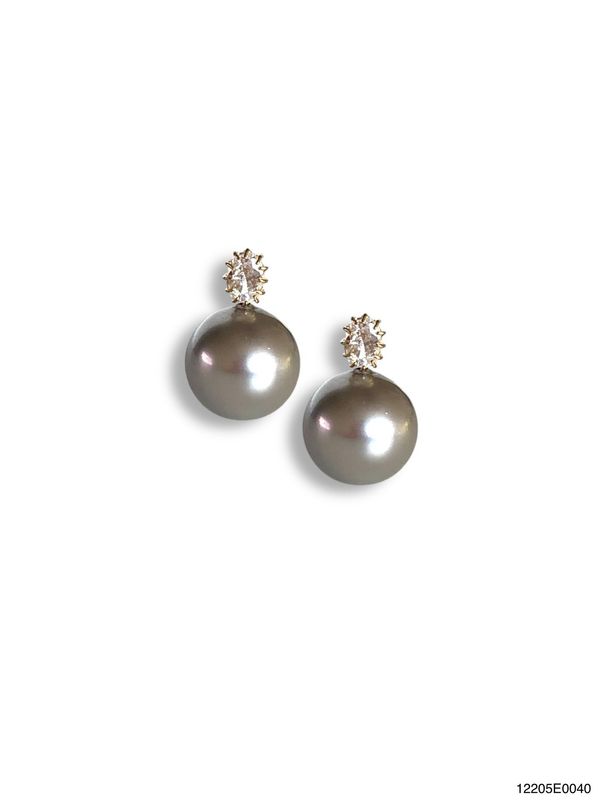 Earrings, Elle Pearl Stud Gold