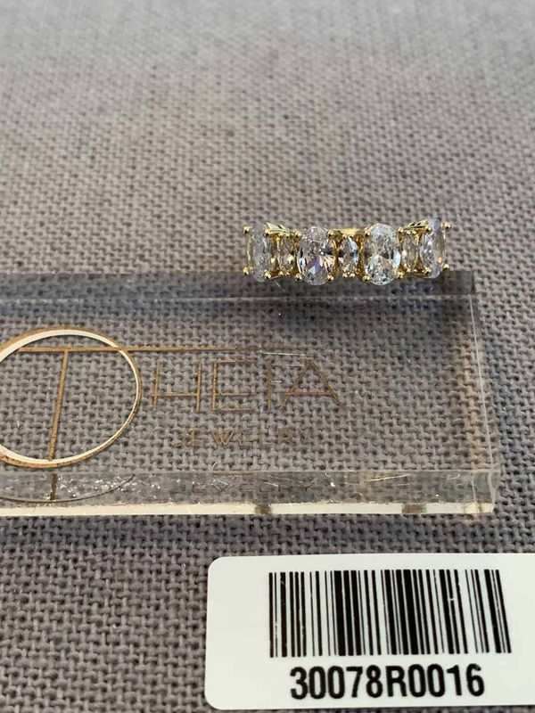 Ring, Livia Oval Cut CZ 4 asst (Available in Gold &amp; White Gold)