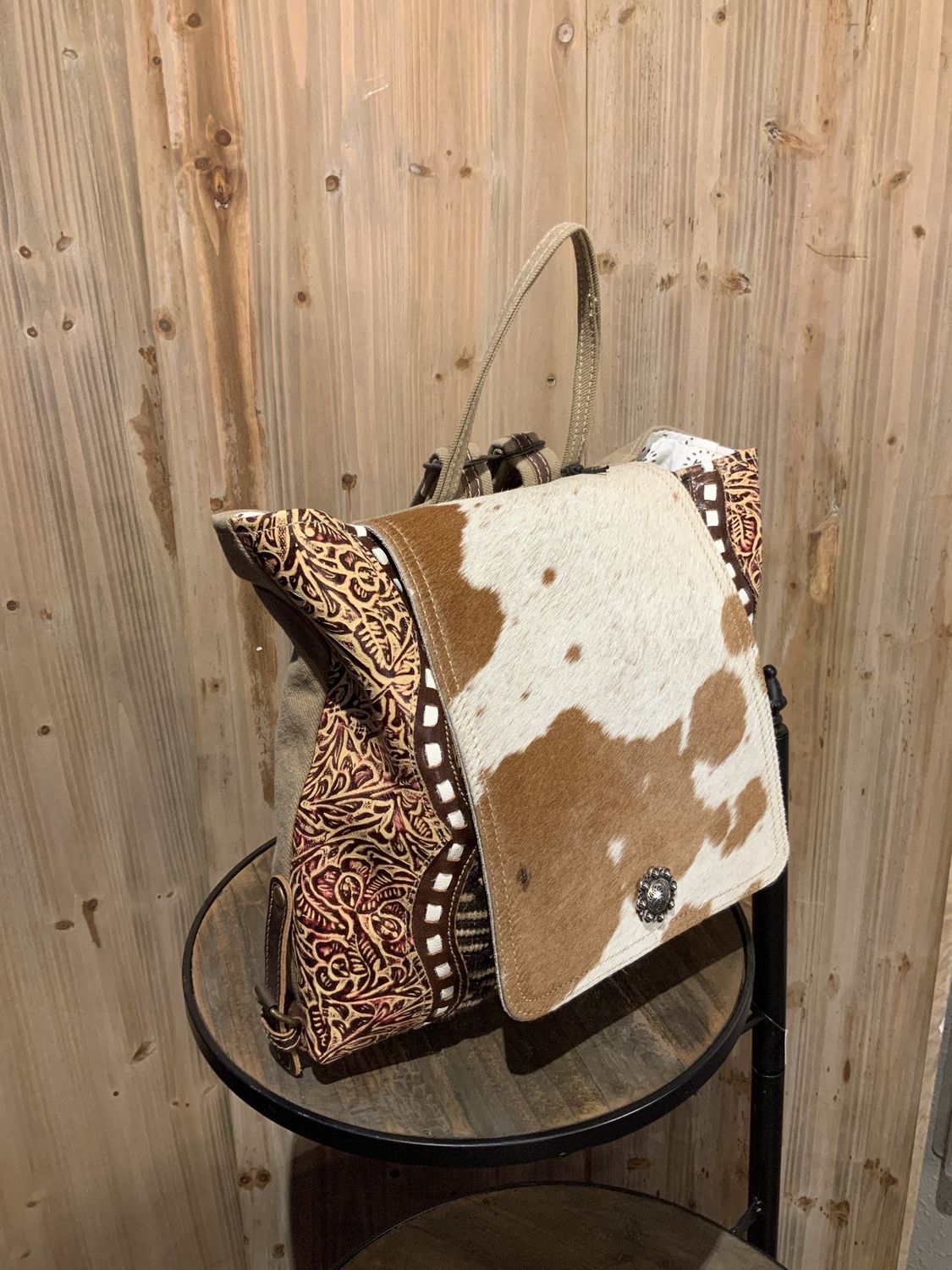 Backpack, Chinquefoil