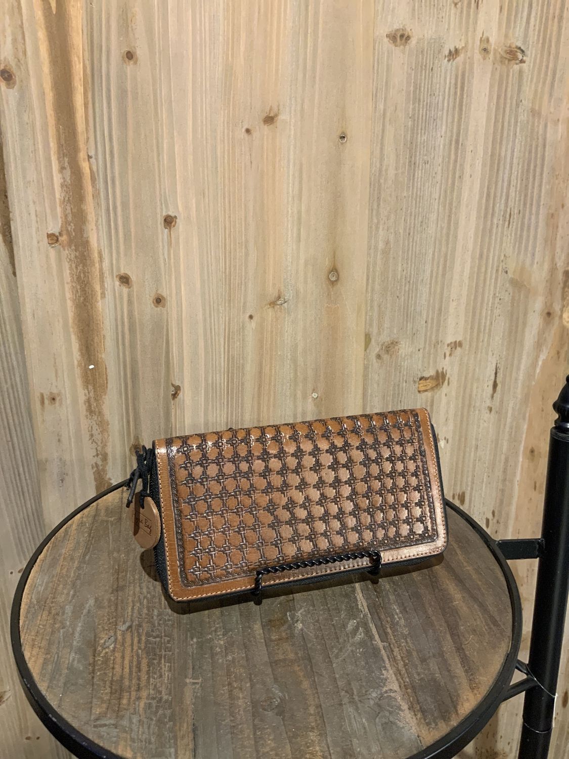 Wallet, Robyn