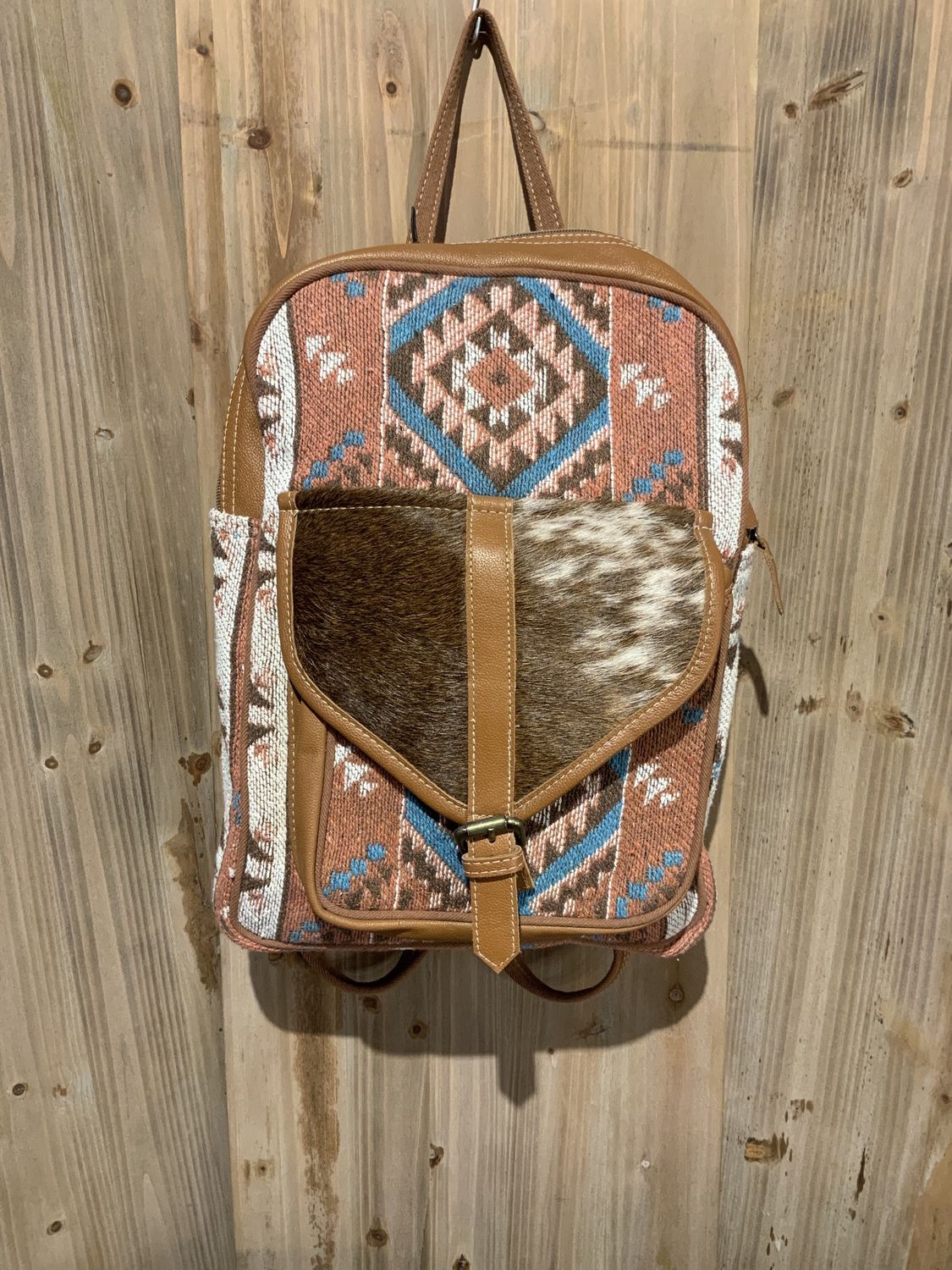Backpack, Tori