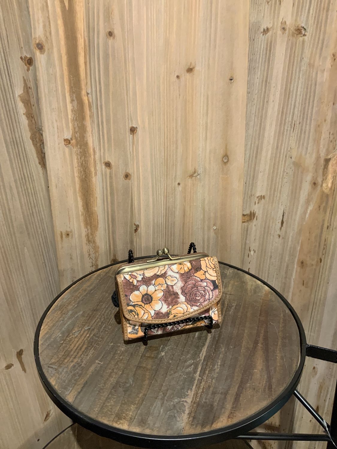 Wallet, Trollz