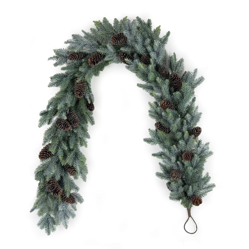 Garland, 5&#39; Spruce w/Iced Pinecones