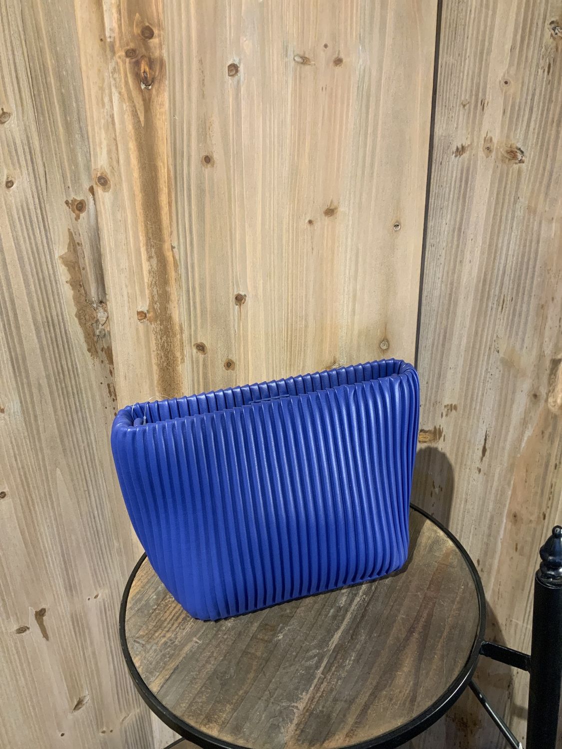 Hand Bag, Pleated Ryl Blu