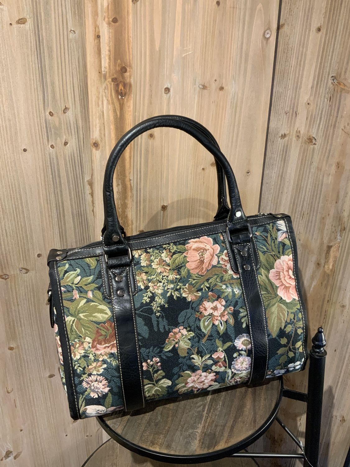 Duffle, Tapestry