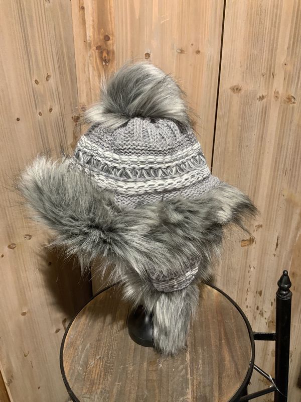 Faux Fur Hat, Bajka Gray