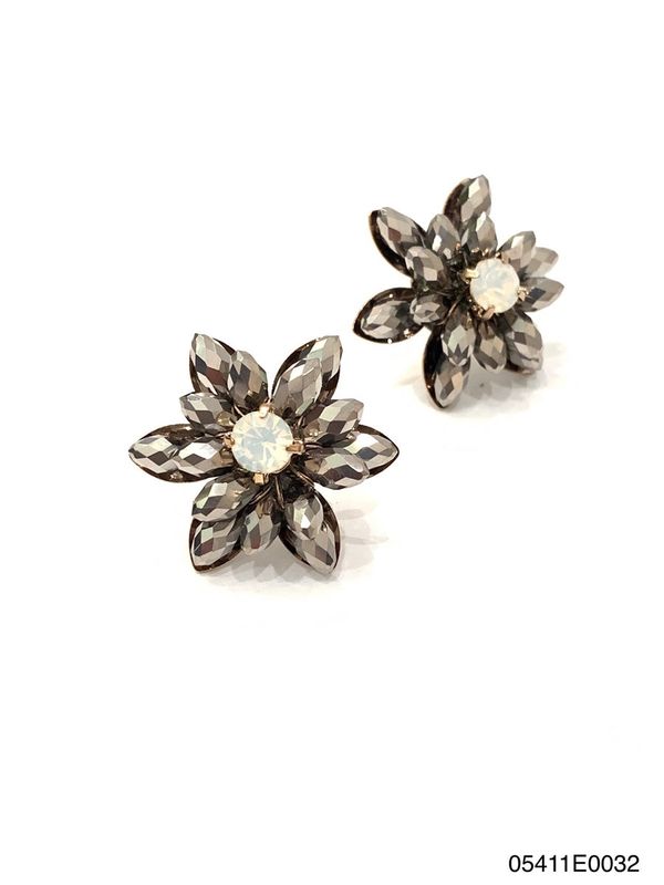 Earrings, Aurora Flower Stud Raw Diamond