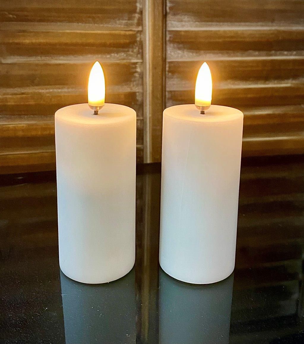 Matchless Candle, Plastic Votiv 4"
