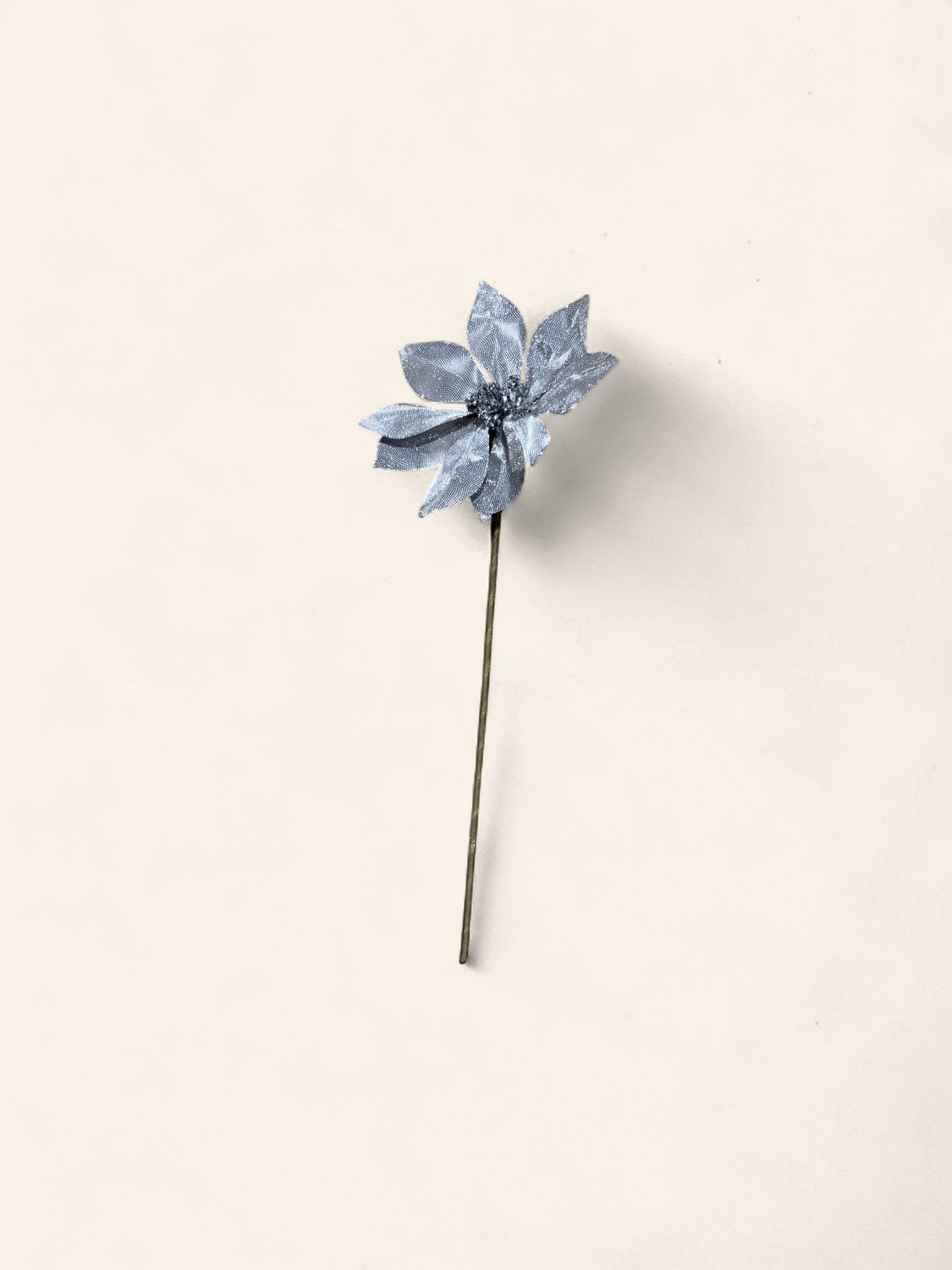 Poinsettia Metallic Silver 24"