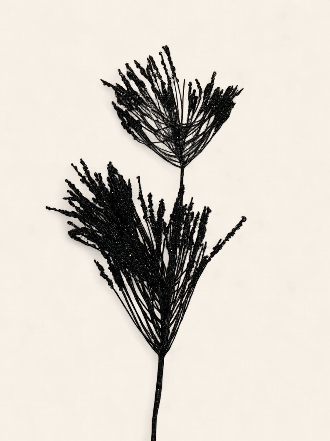 Spray, Iced Long Needle 32" black