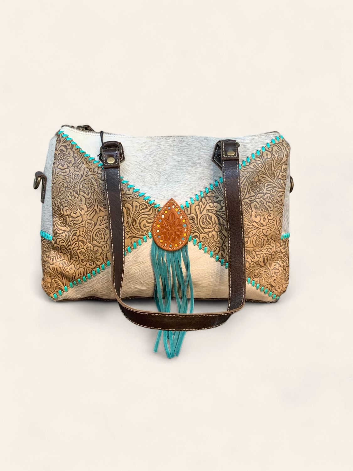 Tote, Azure Waterfall