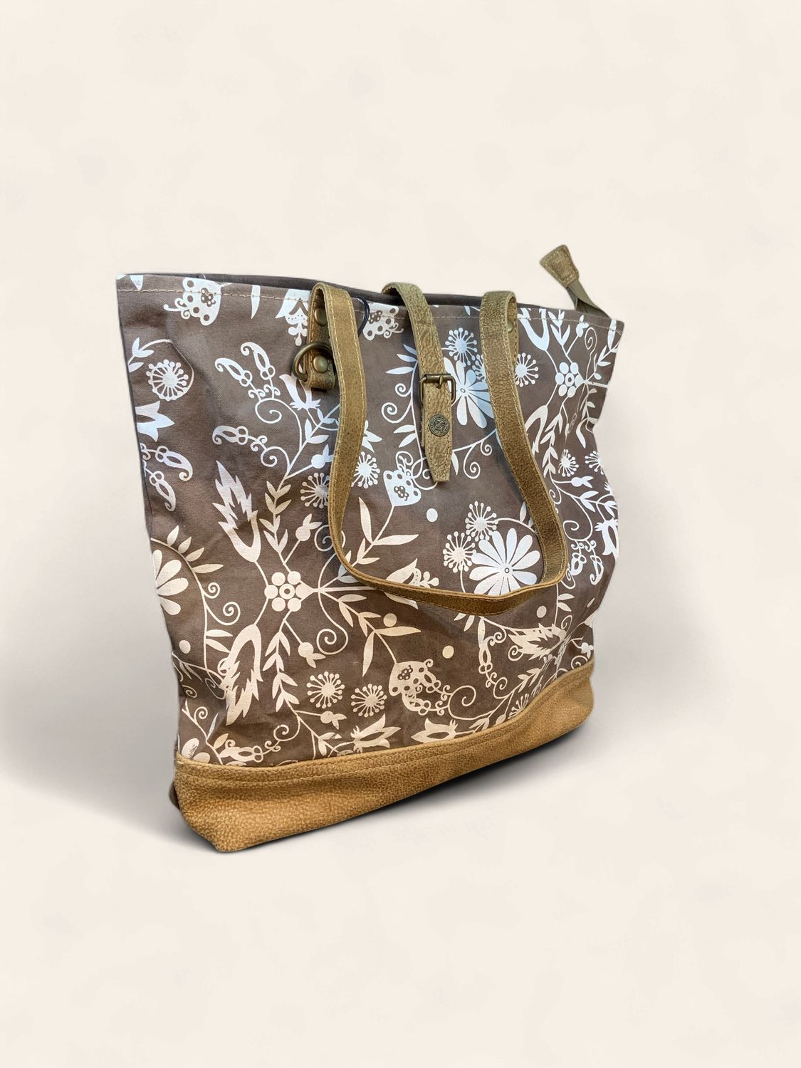Tote, Pompon